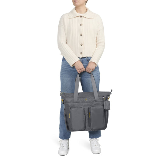 Baby diaper bag – versatile and easy-to-carry bag suitable for organizing and storing baby items for daily outings