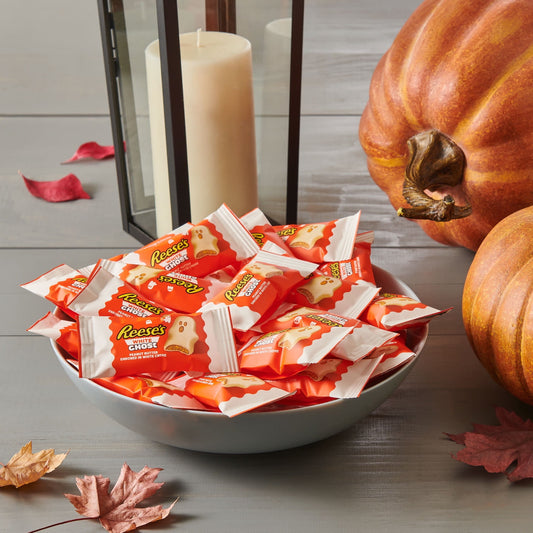 Reese's White Creme Snack Size Peanut Butter Ghosts Halloween Candy, Bag 9.6 oz