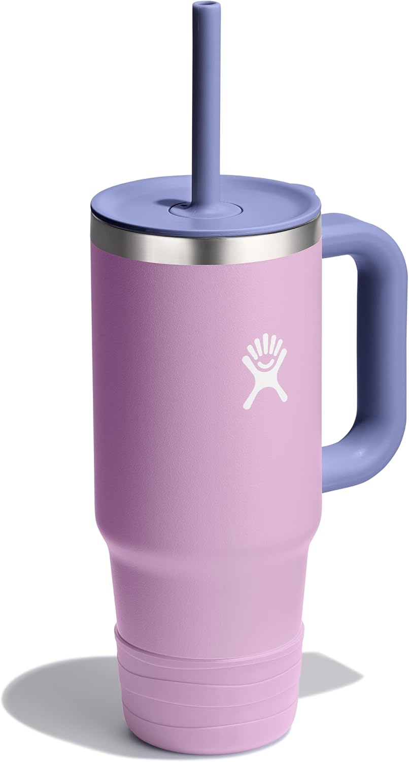 Kids’ tumbler made for daily use, offering a convenient straw and protective lid for mess-free drinking