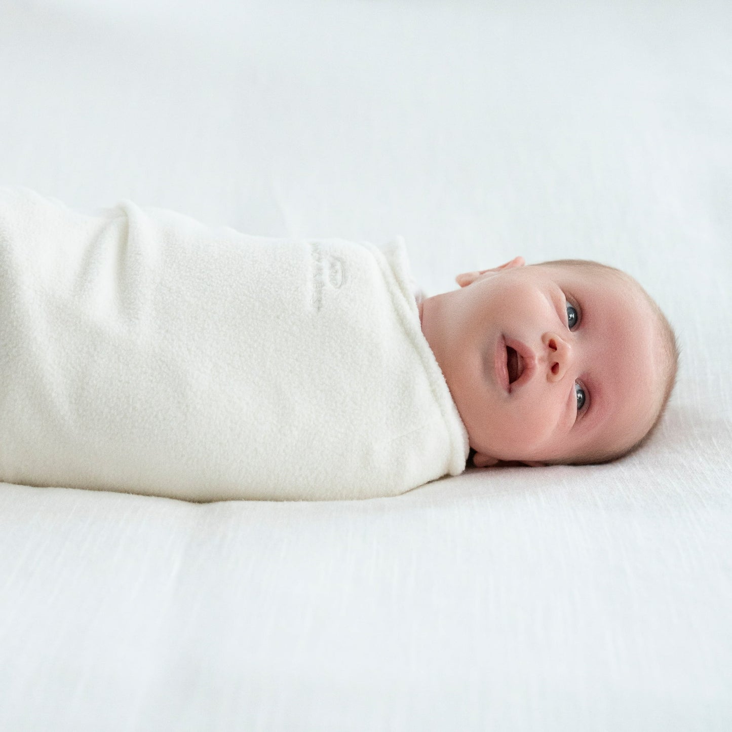 Soft baby swaddles – gentle and cozy wrap for keeping babies comfortable and secure during sleep or rest