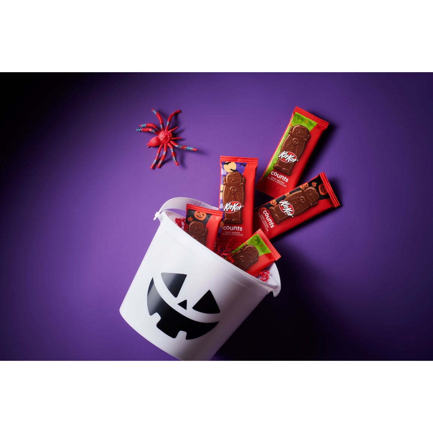 KIT KAT Milk Chocolate Wafer Snack Size Counts, Halloween Candy Bag, 9.44 oz