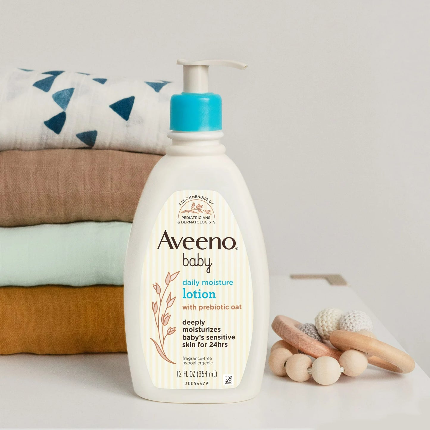 Aveeno Baby Daily Moisture Body Lotion for Delicate Skin with Natural Colloidal Oatmeal & Dimethicone - 18 fl oz