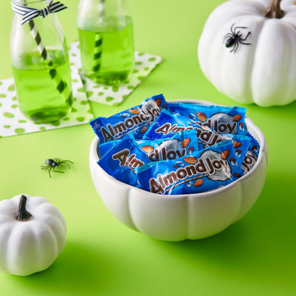 Almond Joy Coconut and Almond Chocolate Snack Size Halloween Candy, Jumbo Bag 20.1 oz