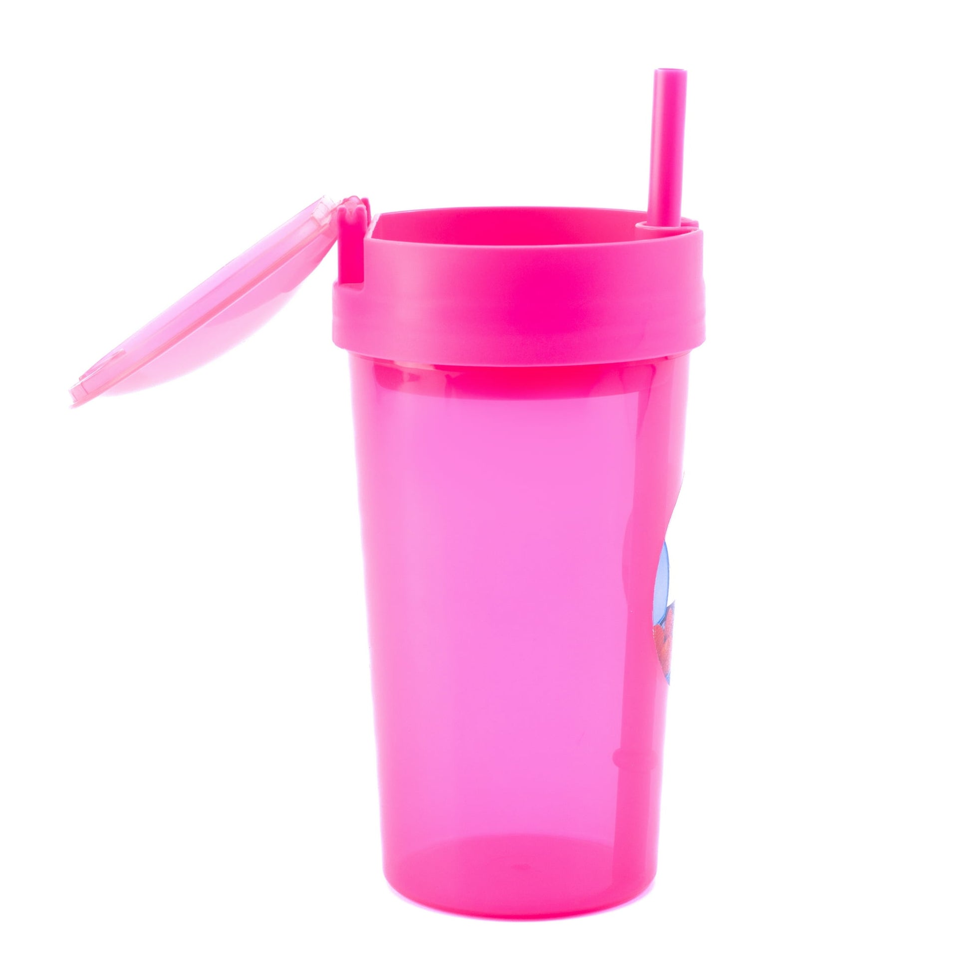 Kids’ tumbler made for daily use, offering a convenient straw and protective lid for mess-free drinking