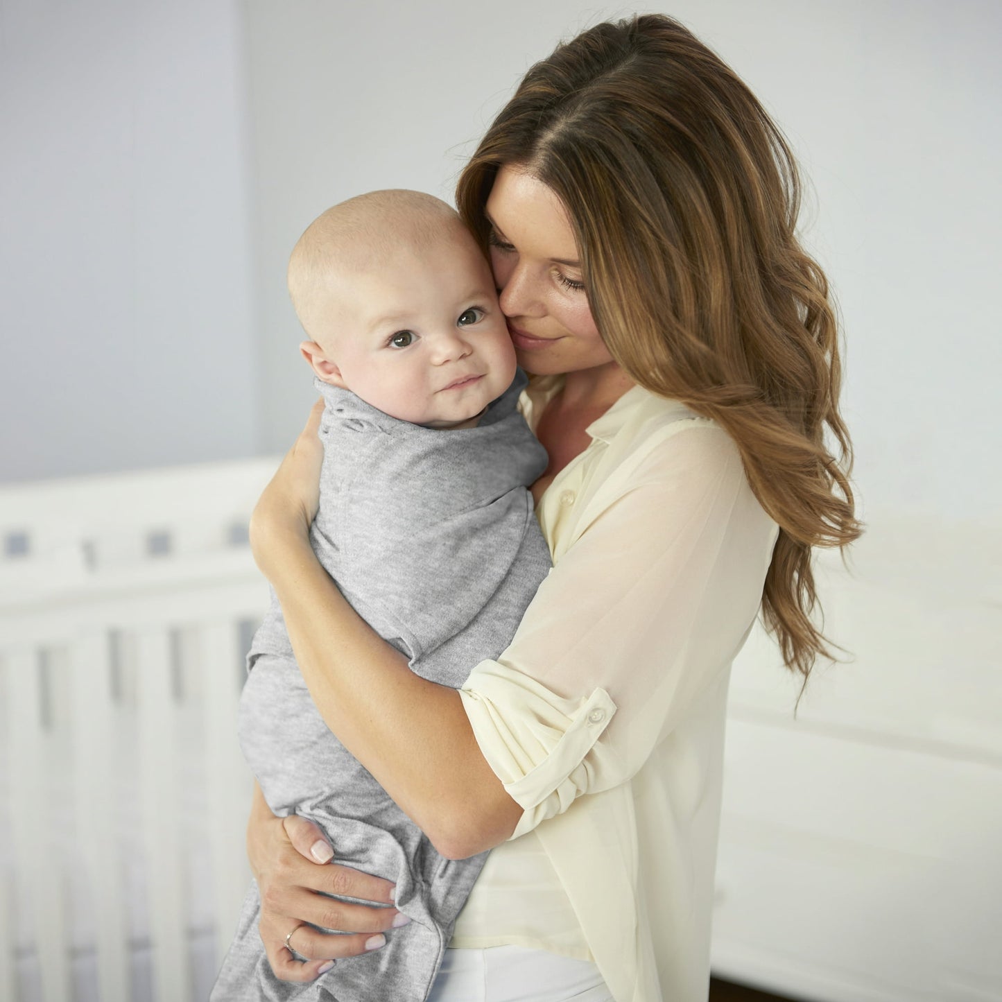 Soft baby swaddles – gentle and cozy wrap for keeping babies comfortable and secure during sleep or rest