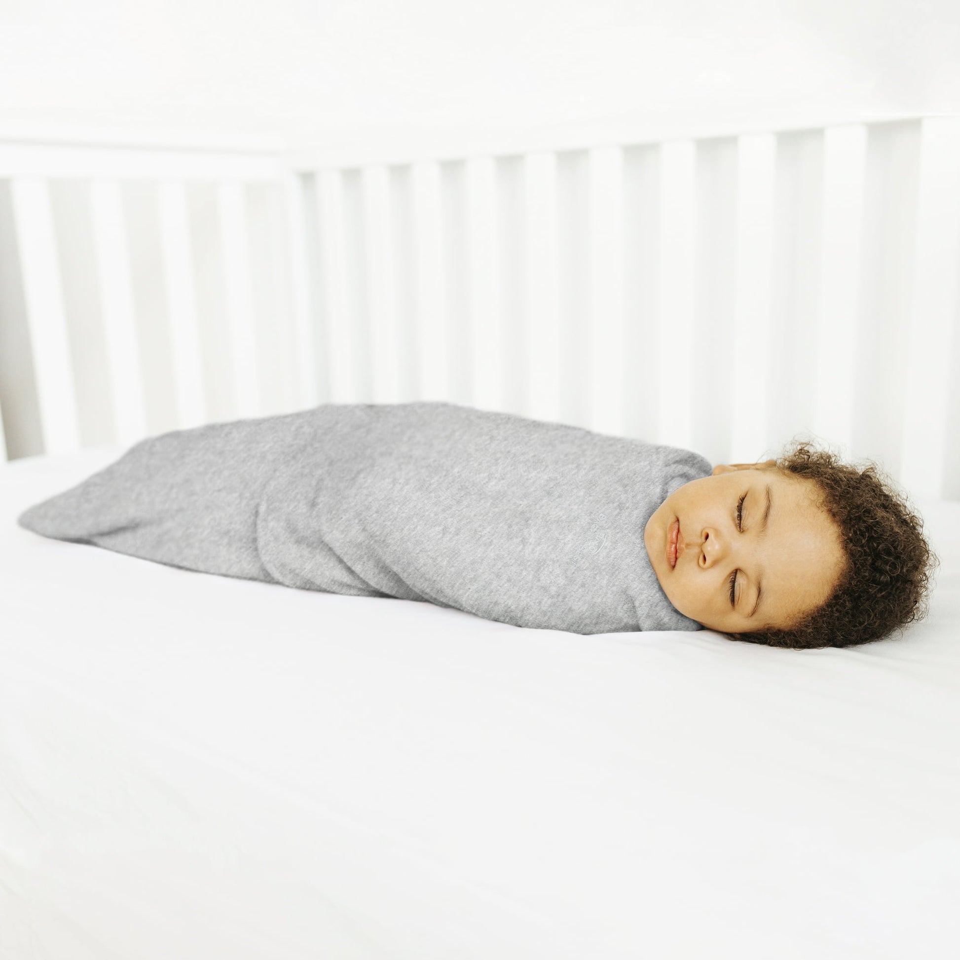 Soft baby swaddles – gentle and cozy wrap for keeping babies comfortable and secure during sleep or rest