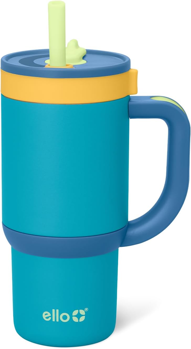 Kids’ tumbler made for daily use, offering a convenient straw and protective lid for mess-free drinking