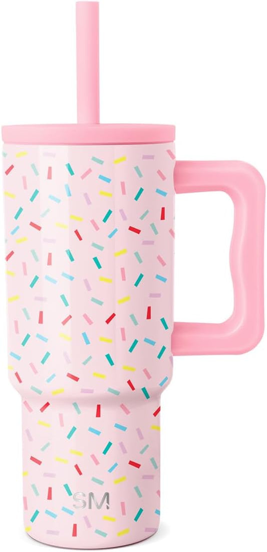 Kids’ tumbler made for daily use, offering a convenient straw and protective lid for mess-free drinking