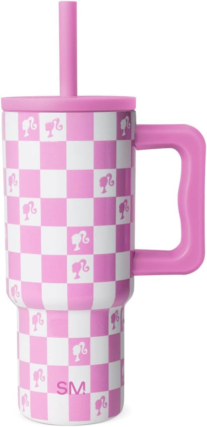 Kids’ tumbler made for daily use, offering a convenient straw and protective lid for mess-free drinking