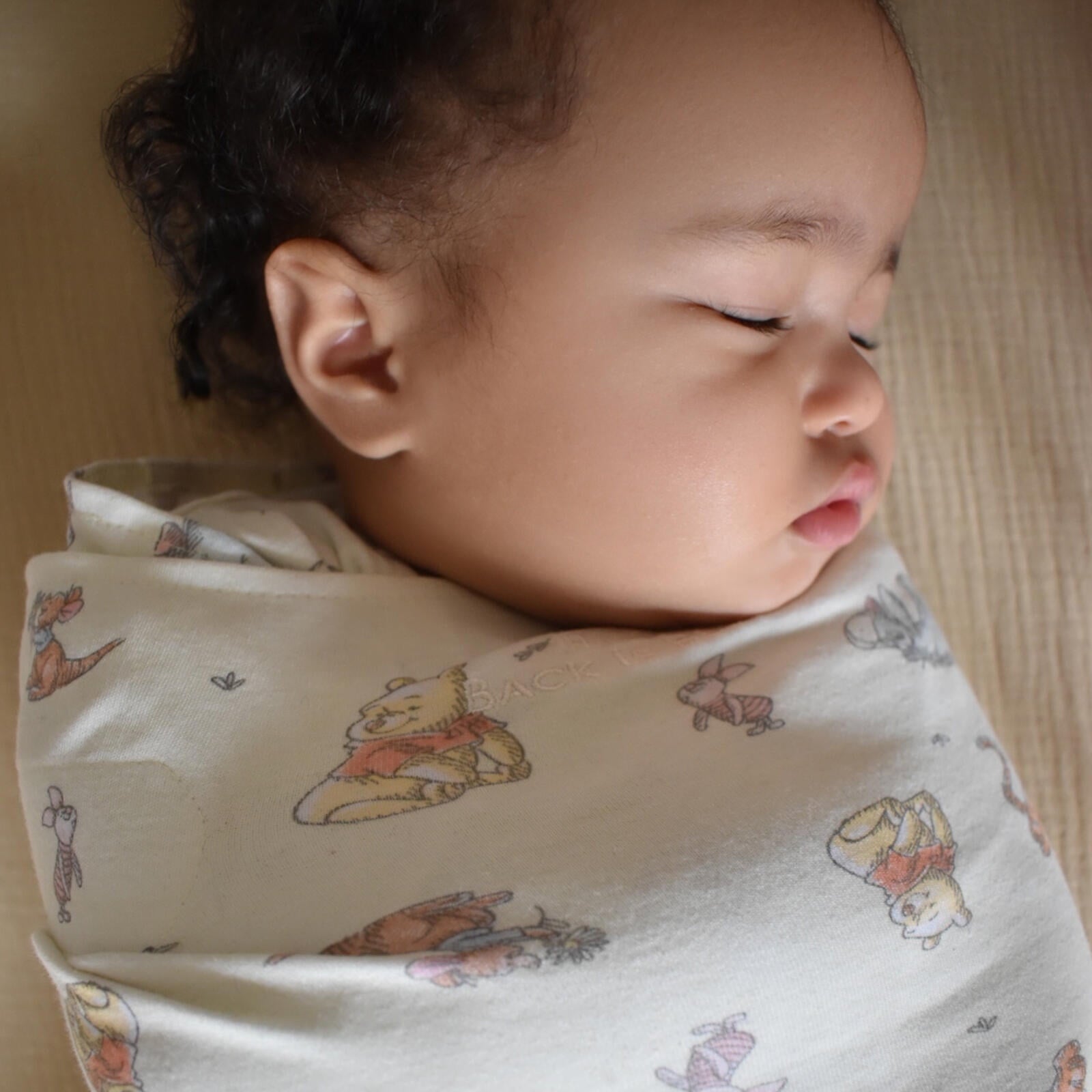 Soft baby swaddles – gentle and cozy wrap for keeping babies comfortable and secure during sleep or rest