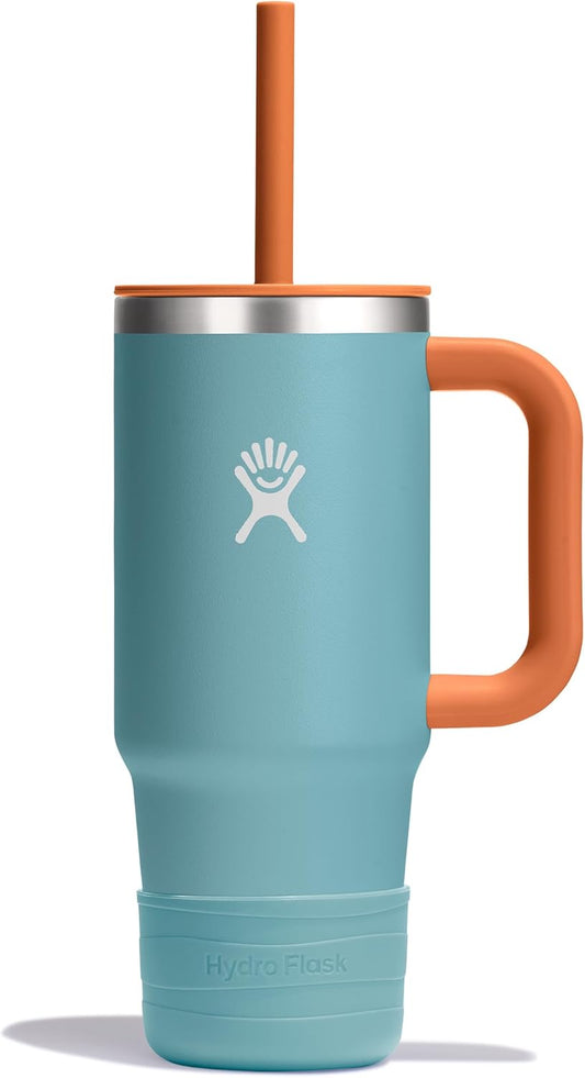 Kids’ tumbler made for daily use, offering a convenient straw and protective lid for mess-free drinking