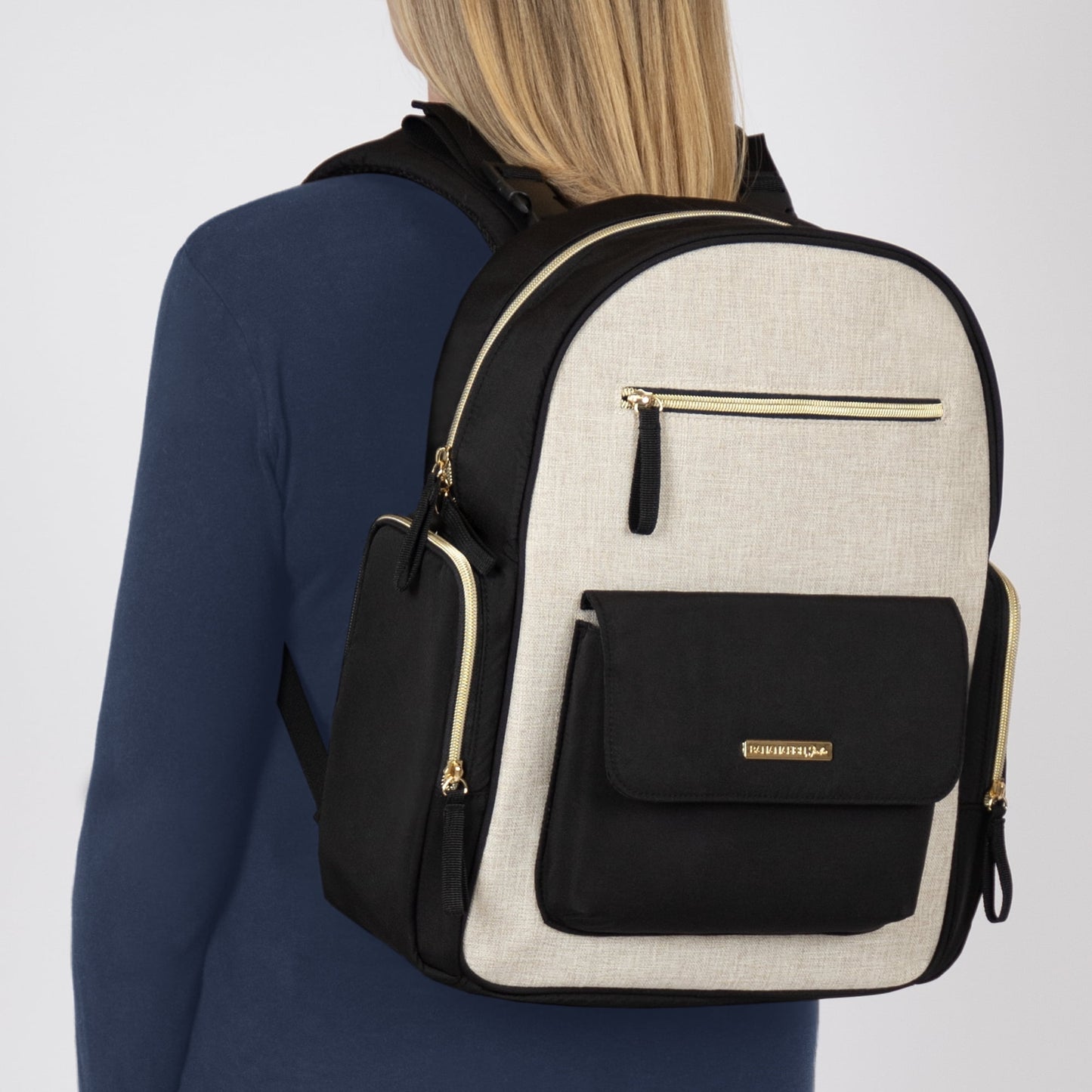 Baby diaper bag – versatile and easy-to-carry bag suitable for organizing and storing baby items for daily outings