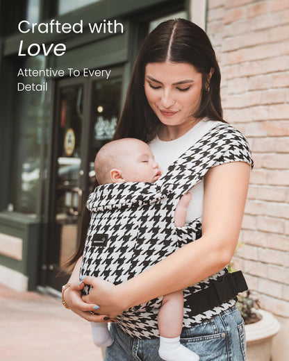 Image displaying a baby in a baby carrier and text about it's deetalis 