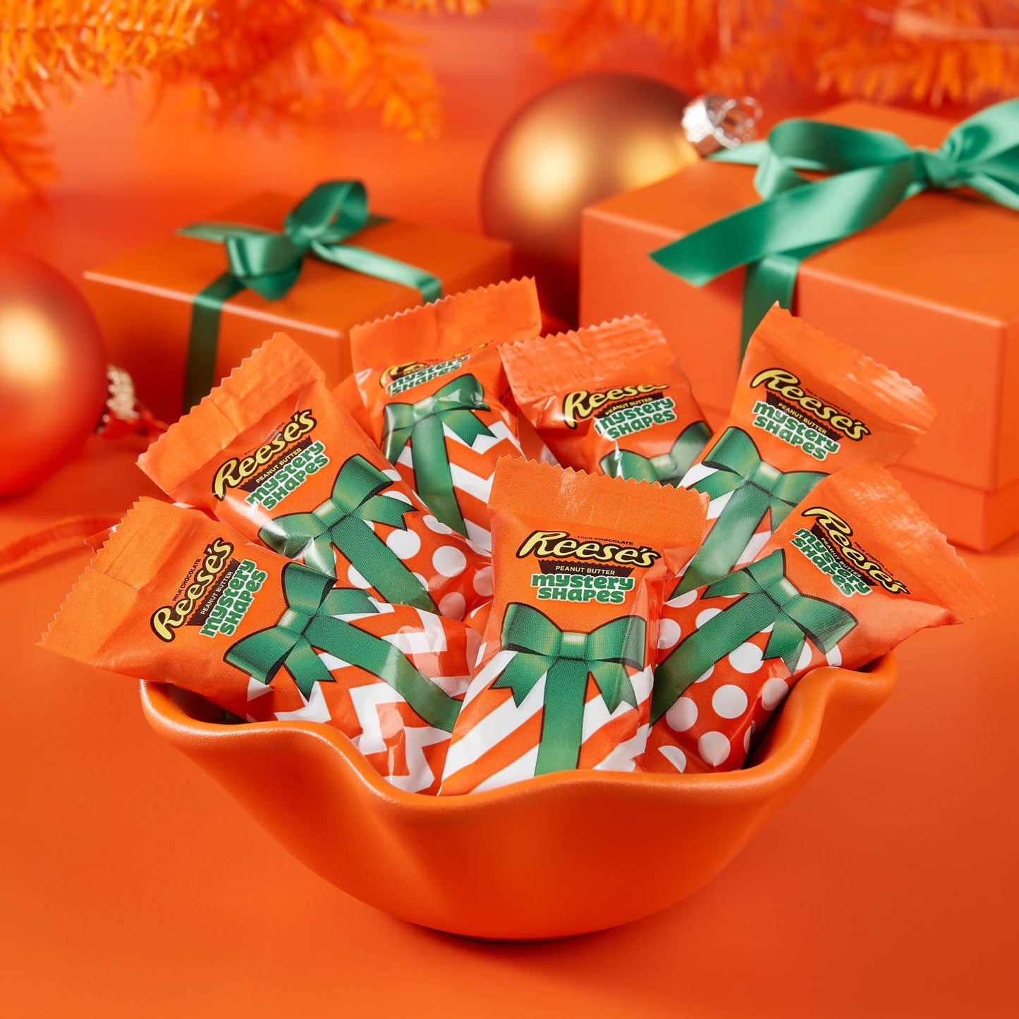 Christmas product – festive seasonal item designed to bring joy and sweetness to holiday celebrations and gatherings