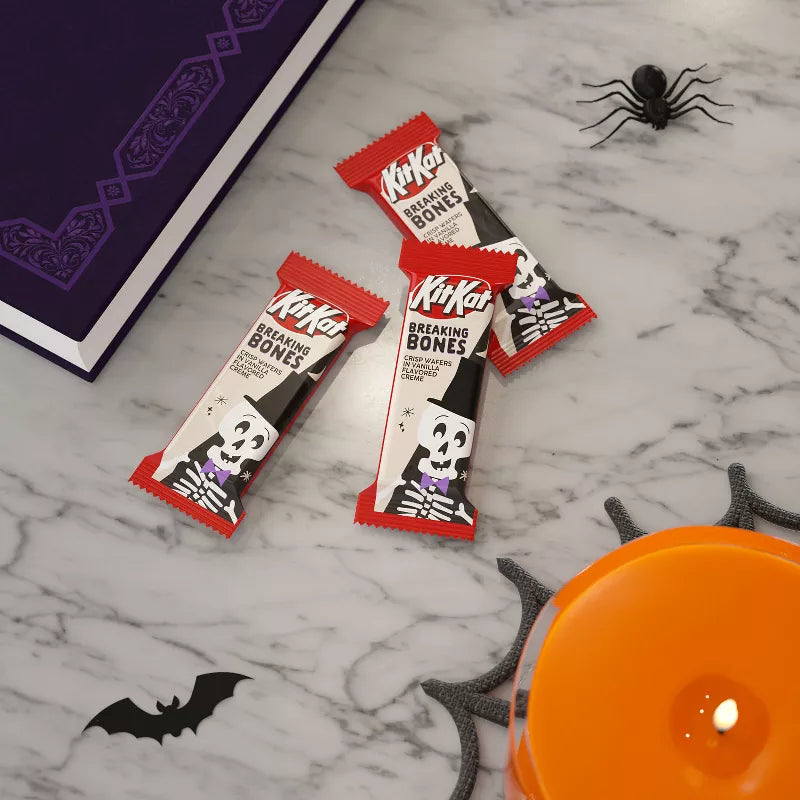 Kit Kat White Creme Breaking Bones Halloween Candy Snack Size - 10.29oz