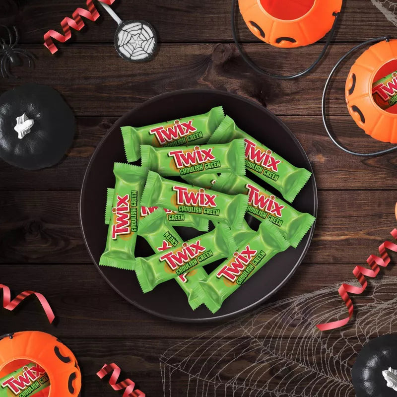Twix Halloween Ghoulish Green Caramel Cookie Chocolate Bars Fun Size - 9.79oz