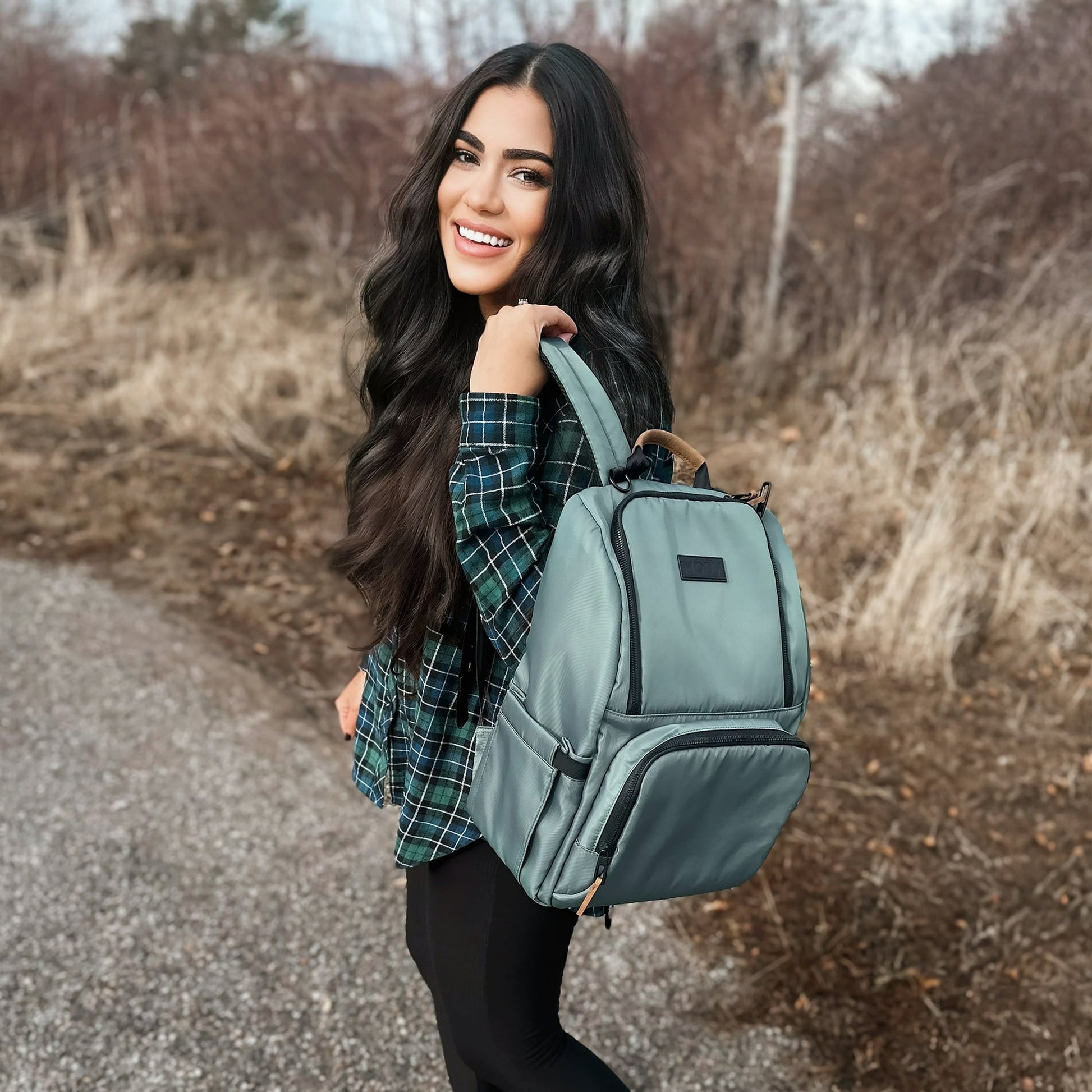 Baby diaper bag – versatile and easy-to-carry bag suitable for organizing and storing baby items for daily outings