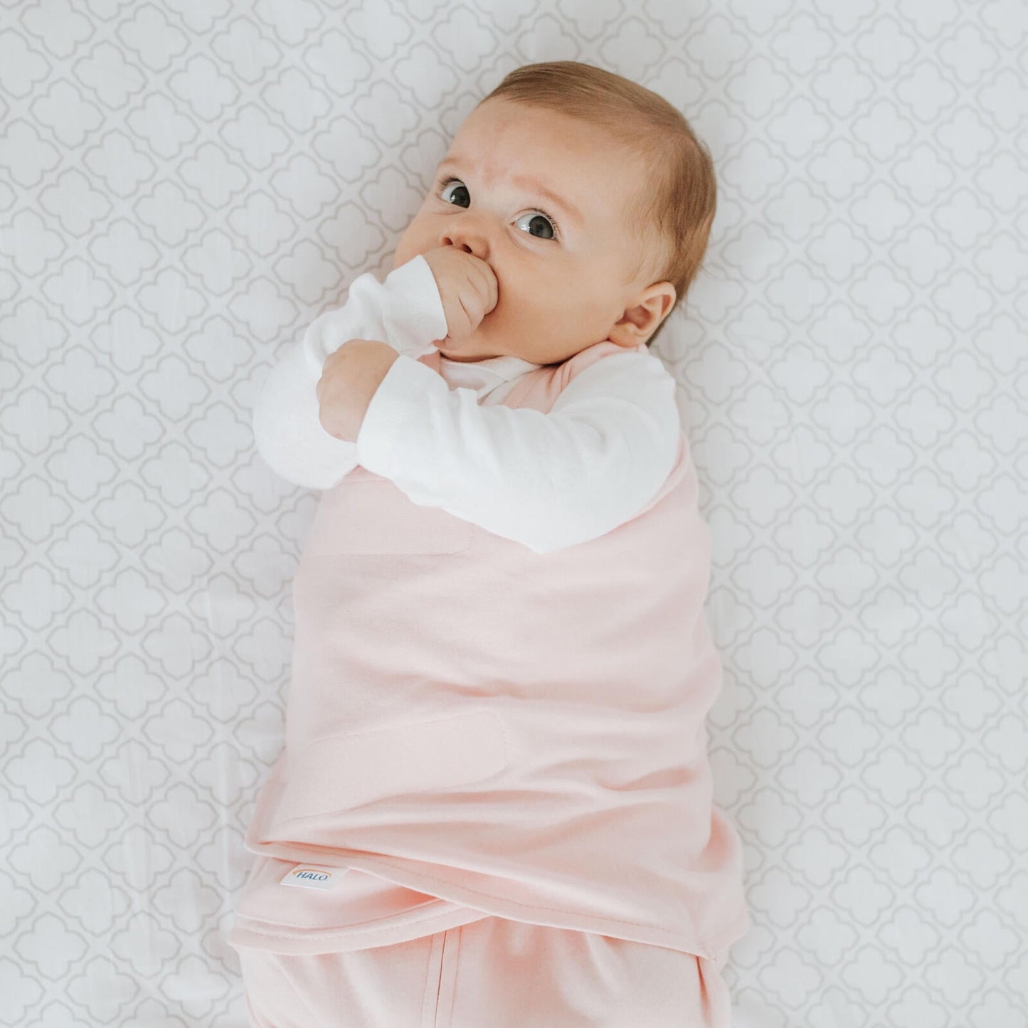 Soft baby swaddles – gentle and cozy wrap for keeping babies comfortable and secure during sleep or rest