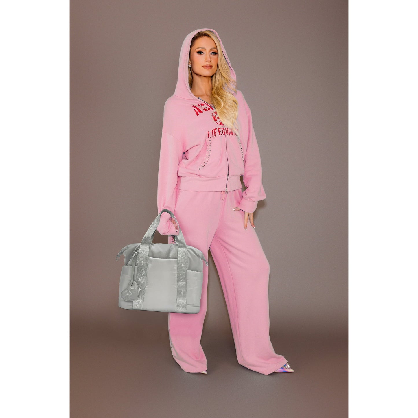 Baby diaper bag – versatile and easy-to-carry bag suitable for organizing and storing baby items for daily outings